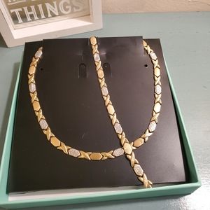 XoXo Neckales and Bracelet